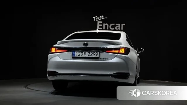 Lexus ES300h 7th generation id 3585804 из Кореи 14