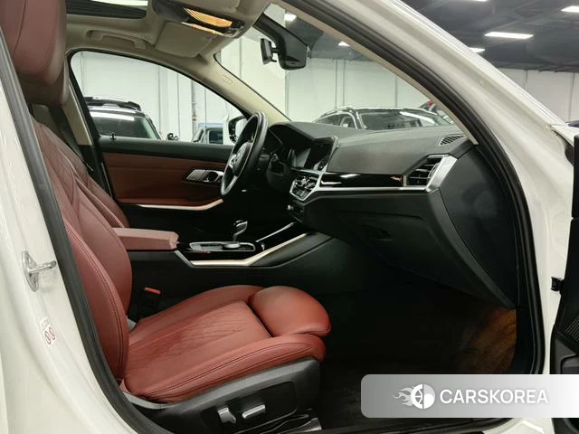 BMW 3 series id 4313692 из Китая 14