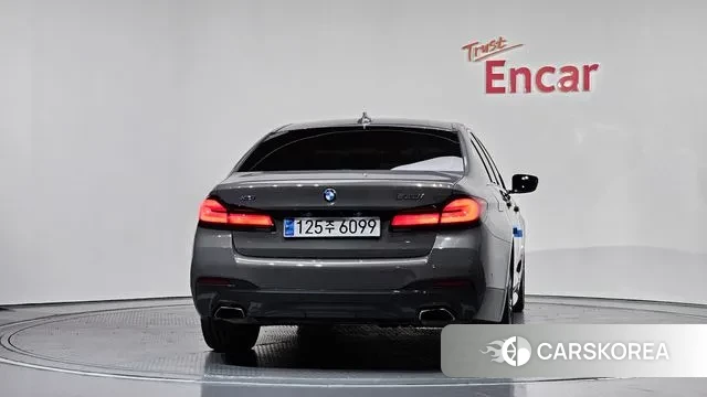 BMW 5 Series (G30) id 3439051 из Кореи 14