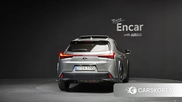 Lexus UX250h id 3620155 из Кореи 14