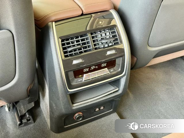 BMW X7 id 4278391 из Китая 17