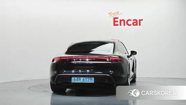 Porsche Taycan id 4488874 из Кореи 14