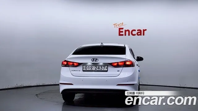 Hyundai Avante AD id 2860657 из Кореи 14