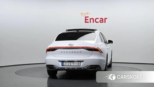 Hyundai The New Grandeur IG Hybrid id 4187419 из Кореи 24