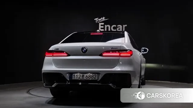 BMW 7 Series (G70) id 3706841 из Кореи 14