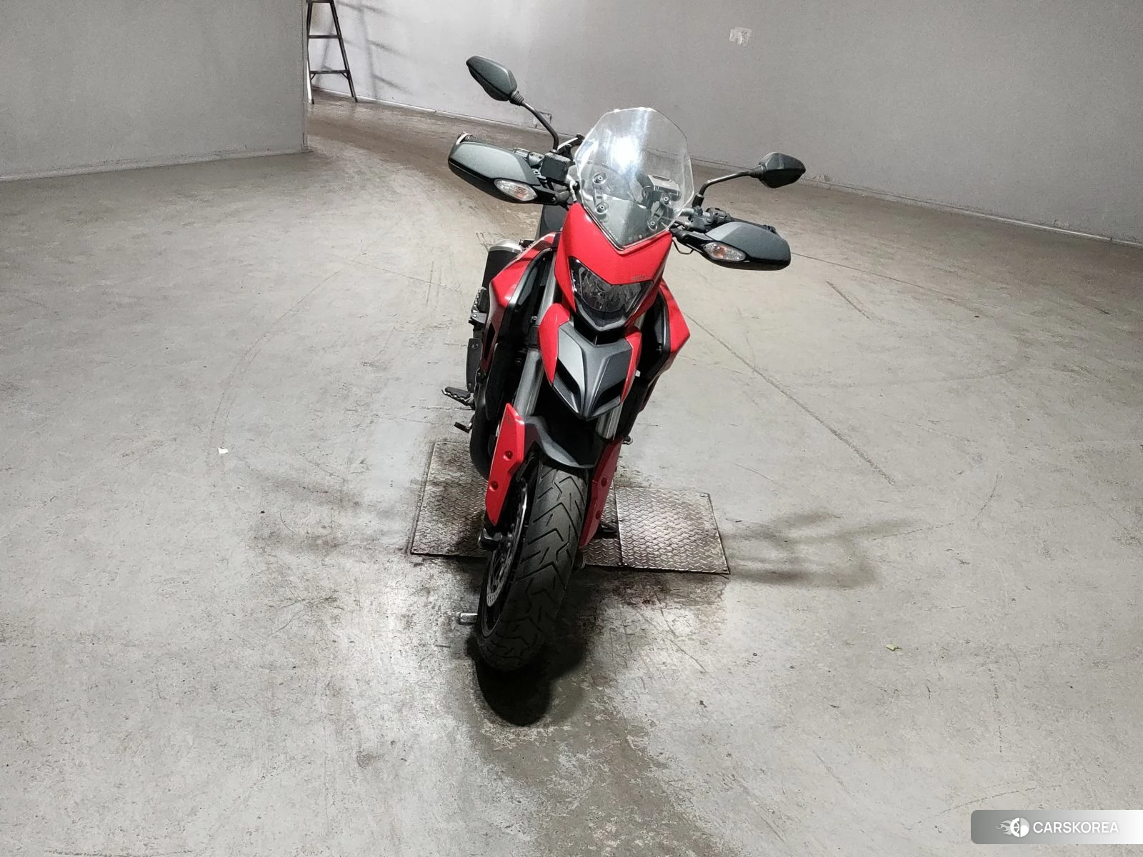 Ducati HYPERSTRADA 2013 из Японии