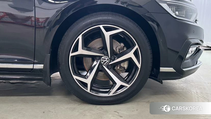 Volkswagen Magotan id 4504674 из Китая 11