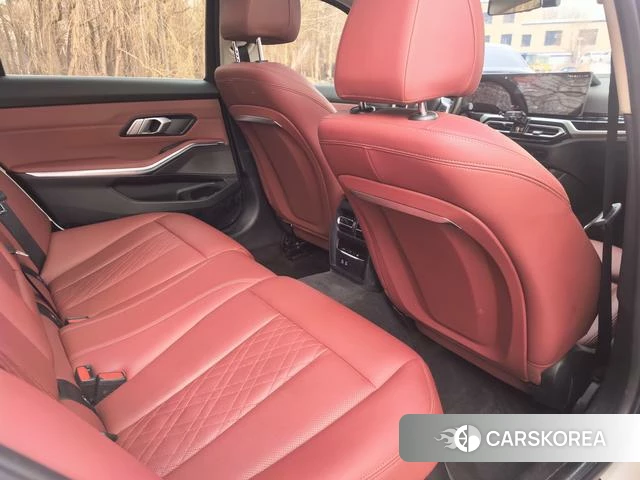BMW 3 series id 3907899 из Китая 15