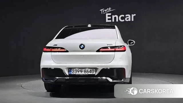 BMW 7 Series (G70) id 3217368 из Кореи 14