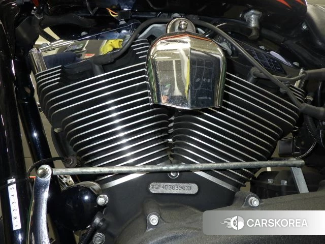 Engine photo