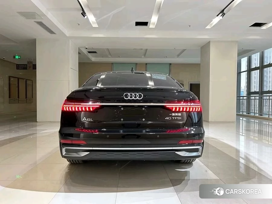 Audi A6L id 4420348 из Китая 10