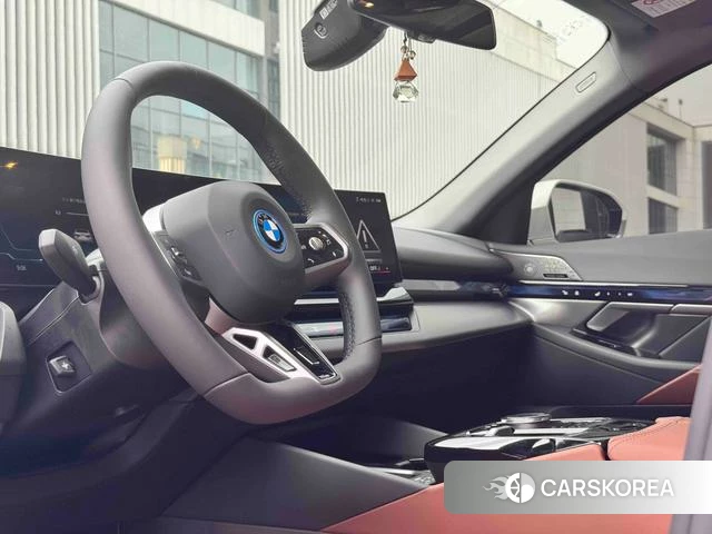 BMW i5 id 4277157 из Китая 8