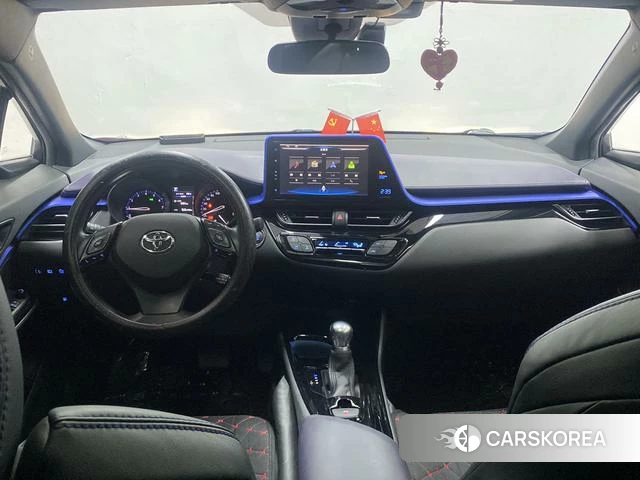 Toyota C-HR id 4253821 из Китая 14