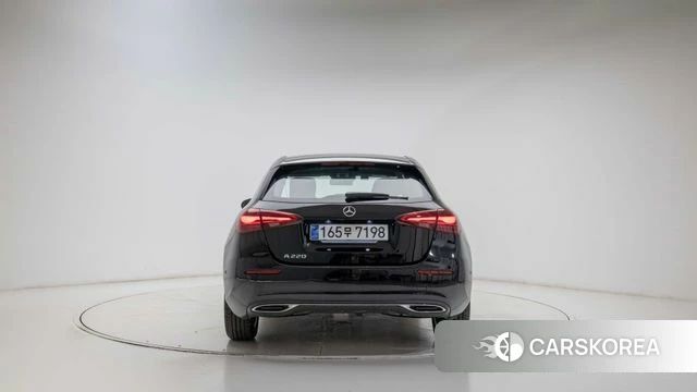Mercedes-Benz A-Class W177 id 4291940 из Кореи 14