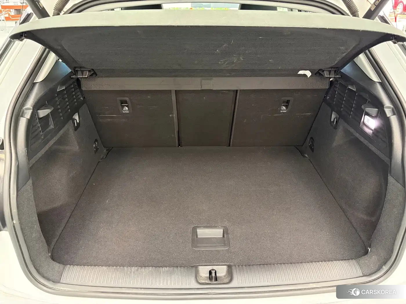 Audi Q2L id 4589284 из Китая 15