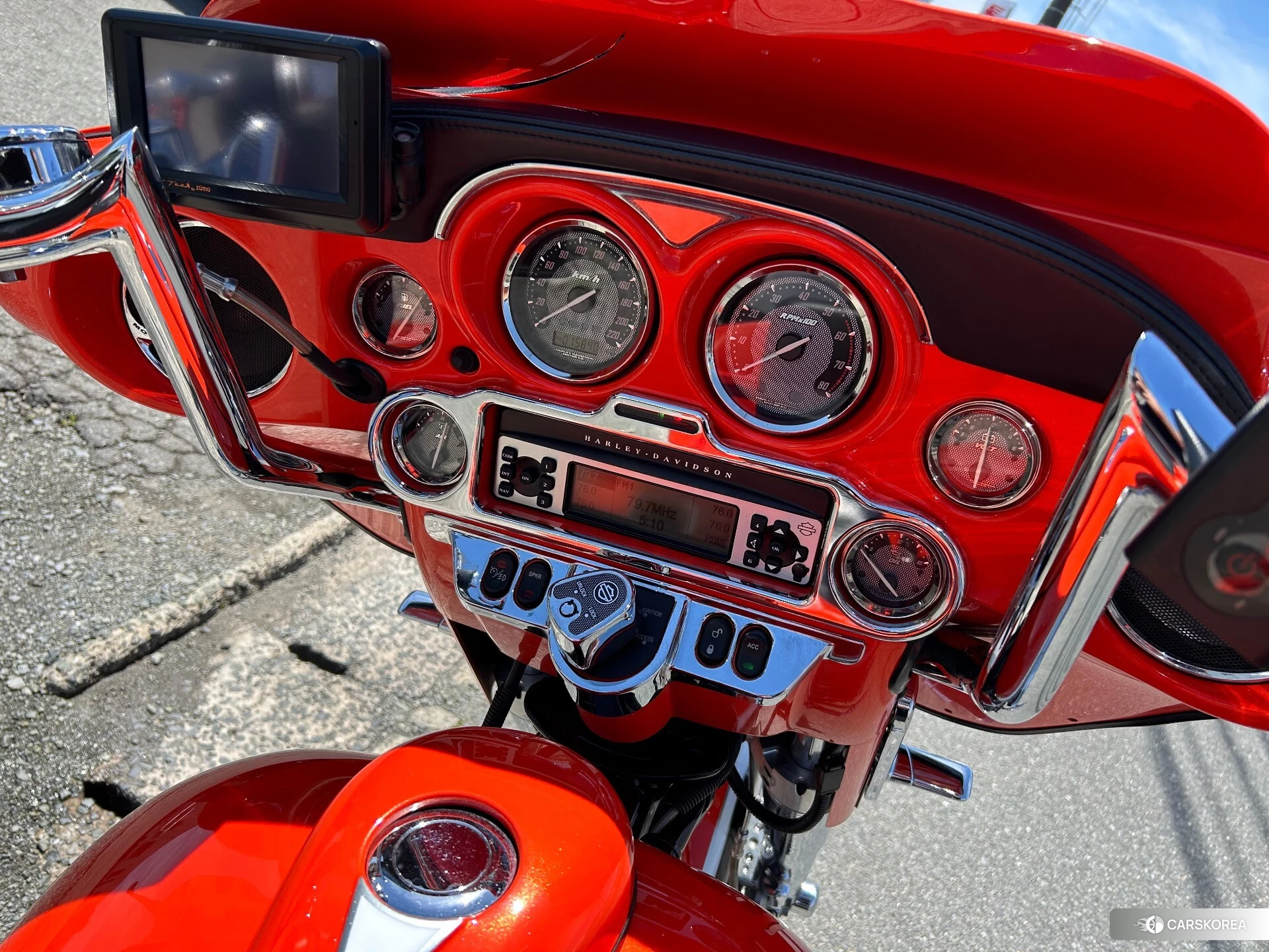 Проданный Harley-Davidson Electra Glide FLHTCUSE1800 CVO 2012 из Японии, фото 5