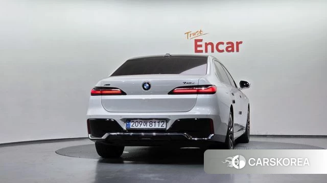 BMW 7 Series (G70) id 4607893 из Кореи 33