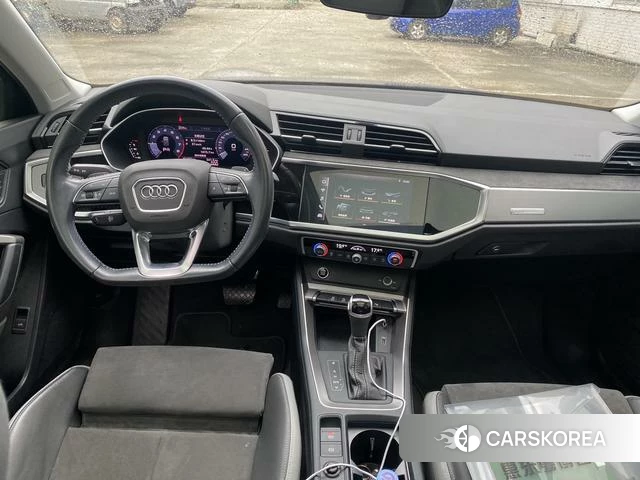 Audi Q3 2021 Темно-серый из Китая, фото 4