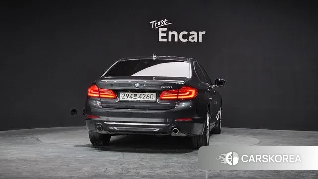 BMW 5 Series (G30) id 3552161 из Кореи 14