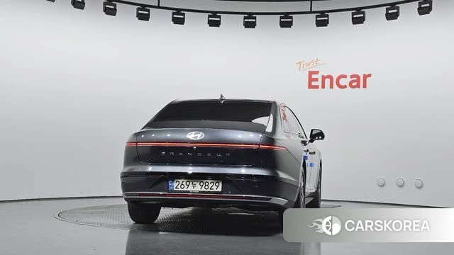 Hyundai Grandeur Hybrid (GN7) id 4921892 из Кореи 24