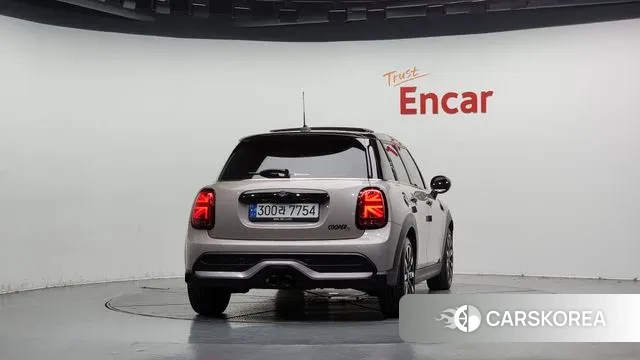 Mini Cooper S id 3280779 из Кореи 14