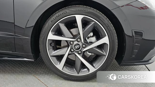 Hyundai Sonata (DN8) id 3936473 из Кореи 14