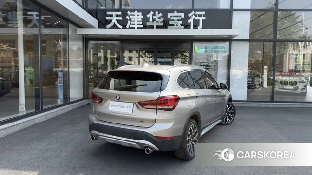 BMW X1 2021 Шампань из Китая, фото 4