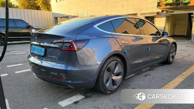 Tesla Model 3 2020 Серый из Кореи, фото 5