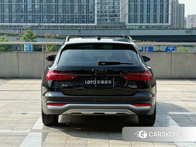 Audi A6 (import) 2022 Черный из Китая, фото 6