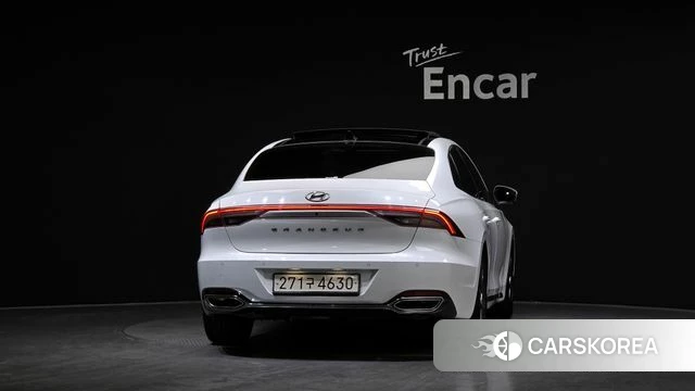 Hyundai The New Grandeur IG id 4343640 из Кореи 28
