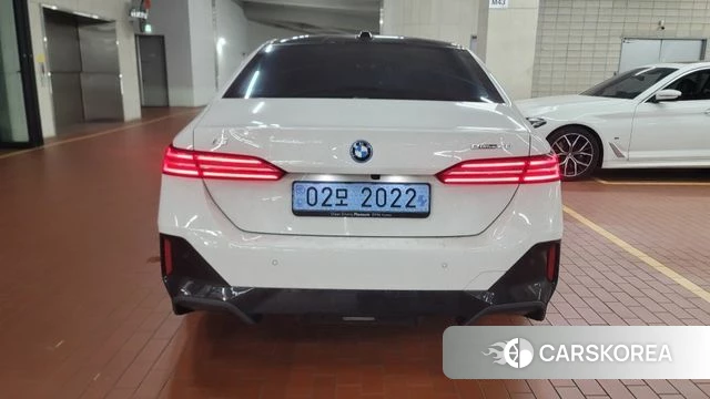 BMW i5 (G60) 2025 Белый из Кореи, фото 4