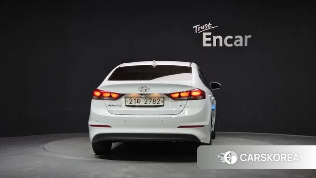 Hyundai Avante AD id 3789693 из Кореи 14