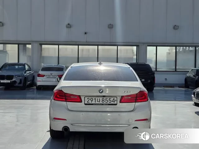 BMW 5 Series (G30) id 3307845 из Кореи 4