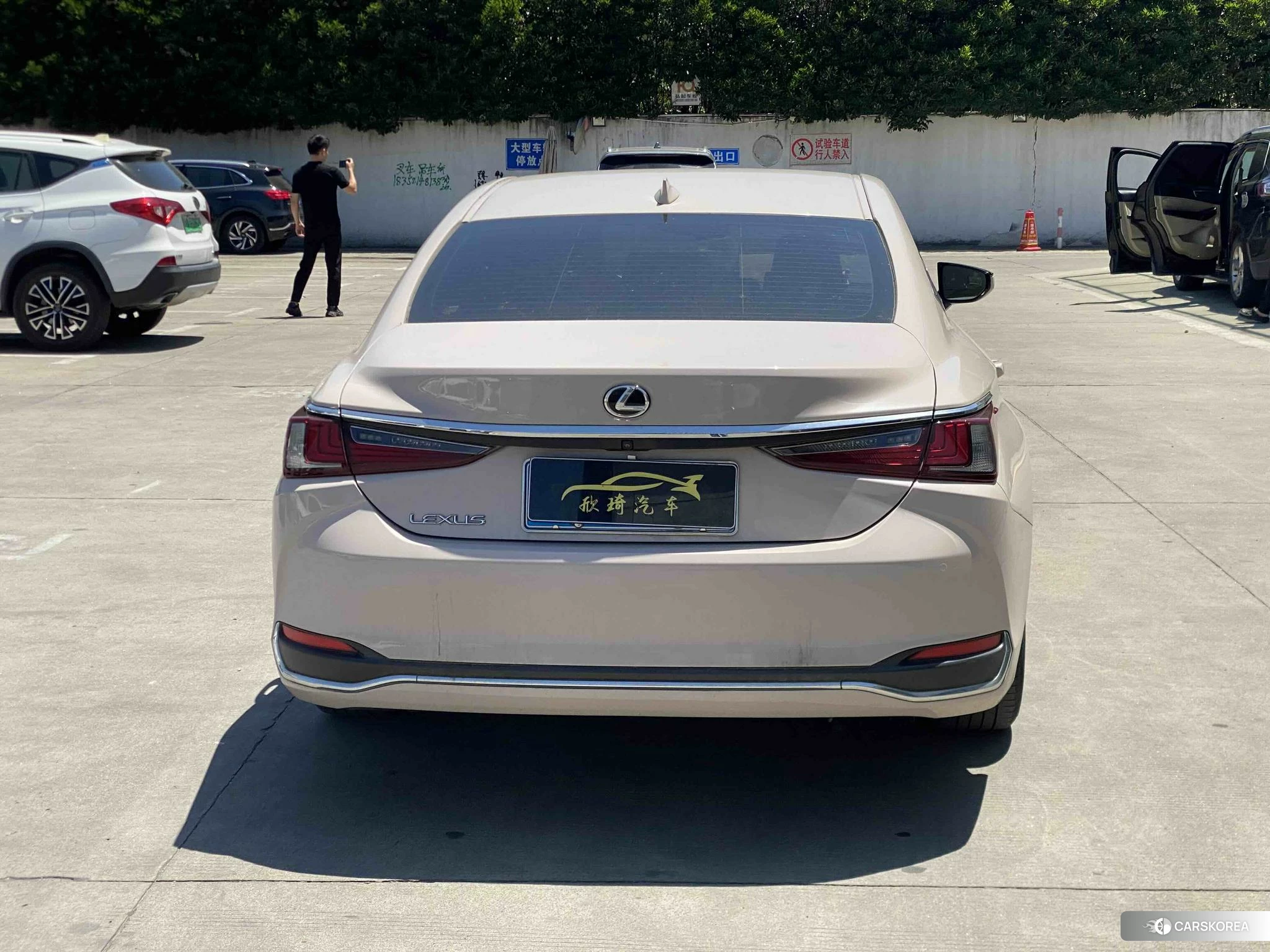 Lexus ES 2022 Шампань из Китая, фото 4