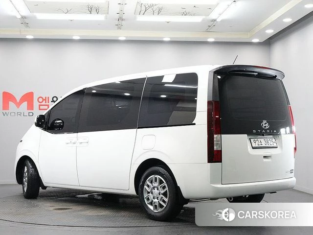 Hyundai Staria id 4948882 из Кореи 14