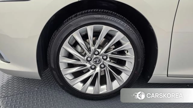Lexus ES300h 7th generation id 4543330 из Кореи 28