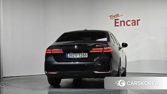 BMW 5 Series (G60) id 4177583 из Кореи 14