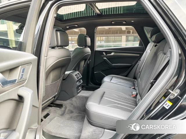 Audi Q5L id 3939262 из Китая 13
