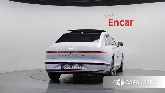 Hyundai Grandeur (GN7) id 3415895 из Кореи 14
