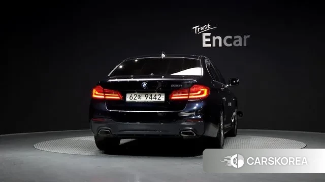 BMW 5 Series (G30) id 3682640 из Кореи 14