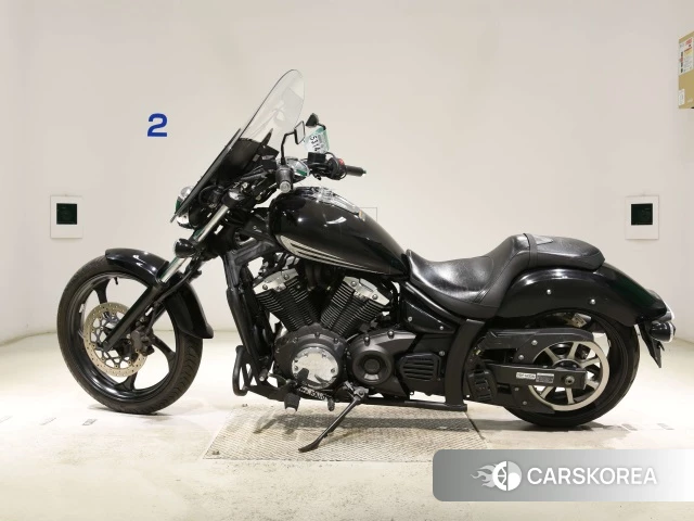 Проданный Yamaha XVS 1300 CA STRYKER 2015 из Японии