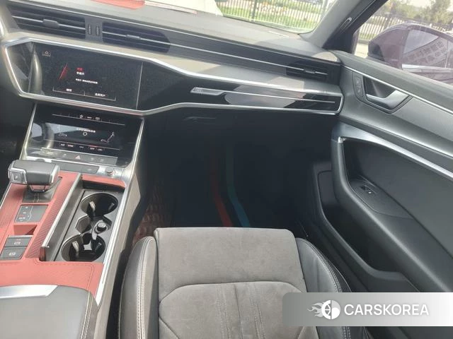 Audi A6L id 4263774 из Китая 18