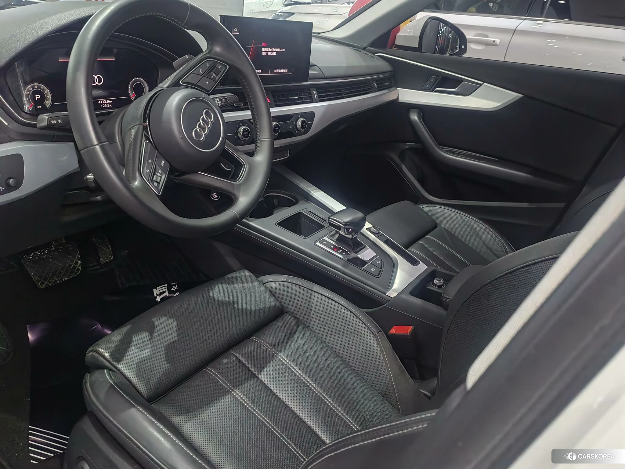 Audi A4L 2020 Белый из Китая, фото 5