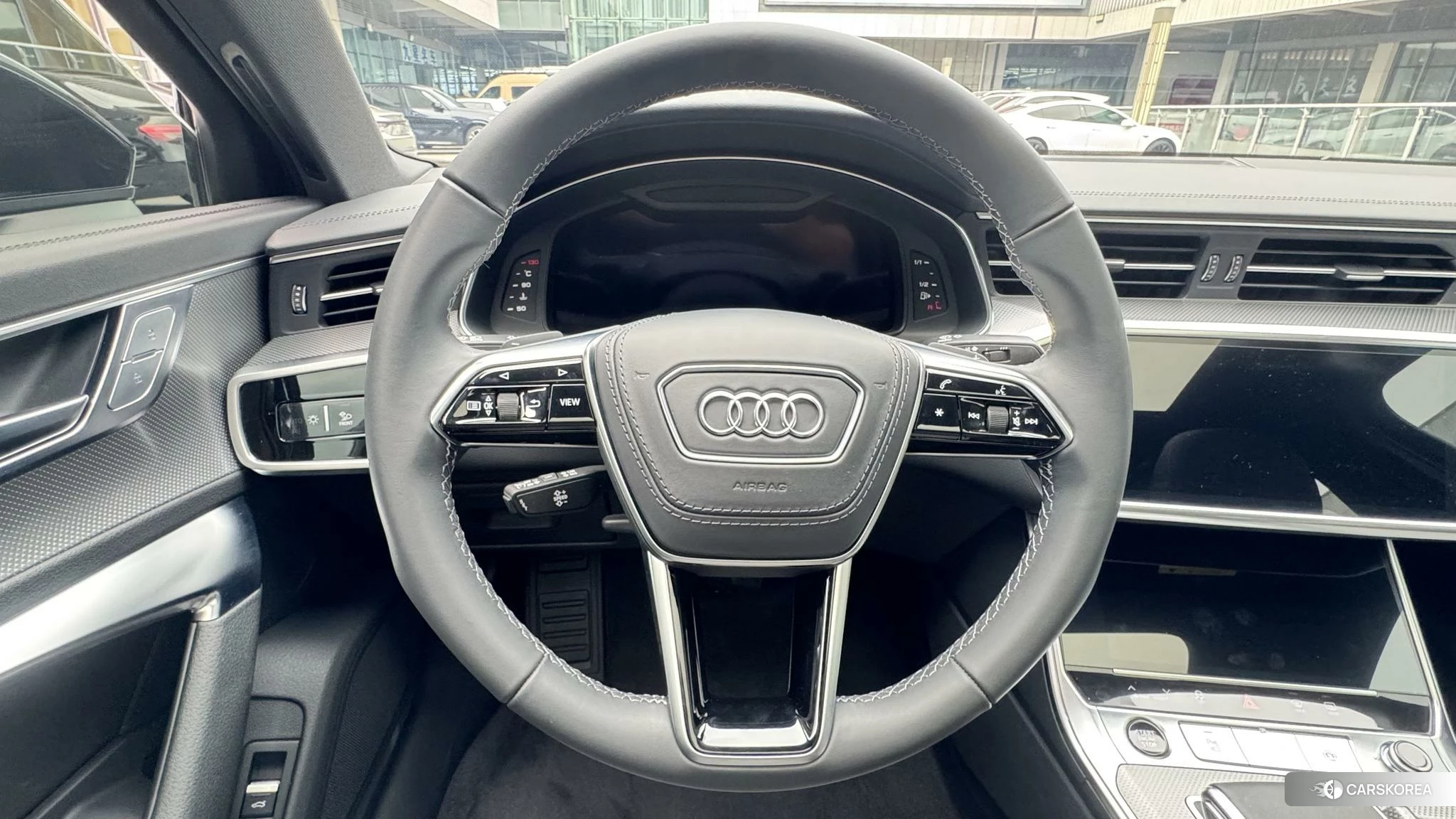 Audi A6L id 4441146 из Китая 14