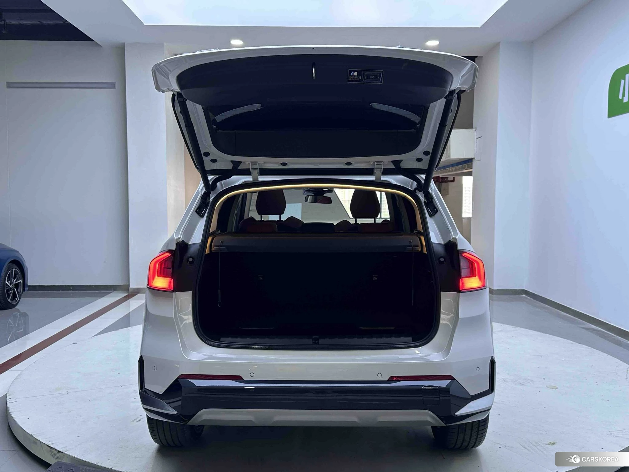 BMW X1 id 4479695 из Китая 17