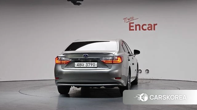 Lexus New ES300h id 3894226 из Кореи 15