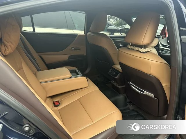 Lexus ES 2021 Синий из Китая, фото 4