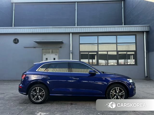 Audi Q5L id 4253183 из Китая 11