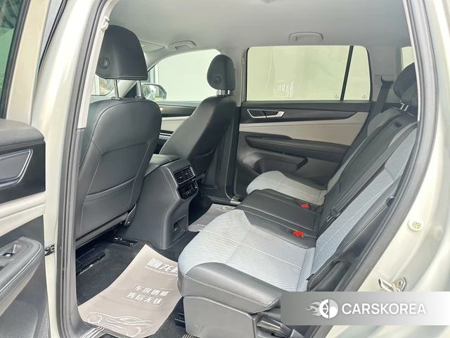 Volkswagen Tourang id 4264166 из Китая 20