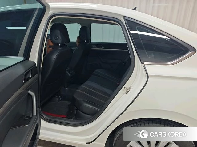 Volkswagen Lavida id 4260991 из Китая 14